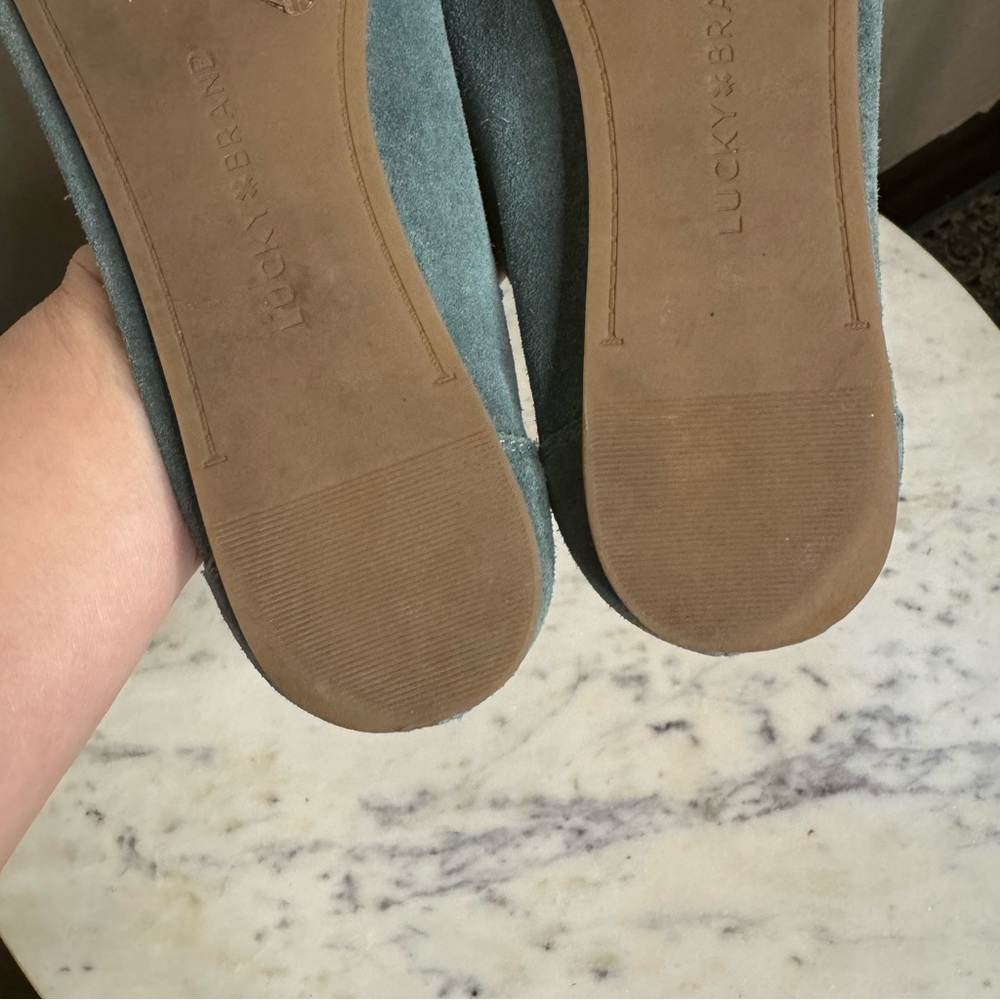 Lucky Brand Flats Size 6 green shoes Suede - Picture 6 of 6